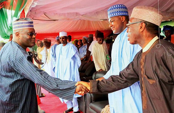 Le ministre de l’agriculture et du développement rural, Chief Audu Ogbeh, le président de l’Assemblée nationale, Yakubu Dogara et des hommes d’affaires nigérians et étrangers. Photos : droits réservés.