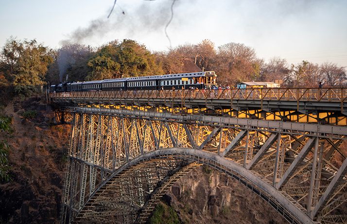 Les interventions de la Banque viseront à contribuer à l’augmentation du réseau routier et ferroviaire. © Maureen/Adobe Stock Les interventions de la Banque viseront à contribuer à l’augmentation du réseau routier et ferroviaire. © Maureen/Adobe Stock