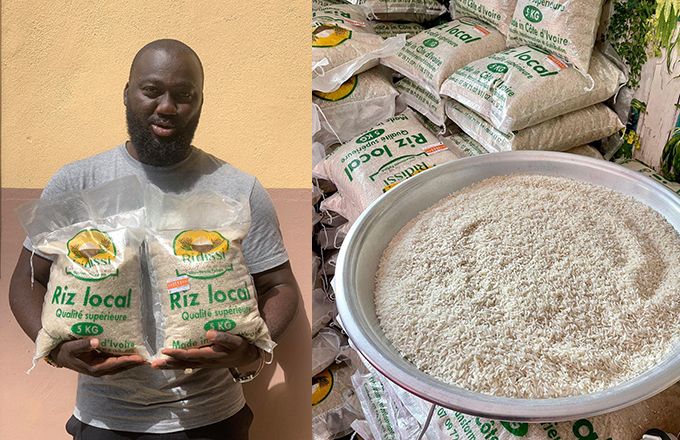 Tia Gueu Stéphane, entrepreneur, avec des sachets de riz Ridissi made in Côte d'Ivoire. Photos : Tia Gueu Stéphane/Ridissi